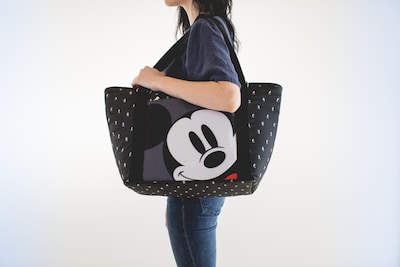 Oniva Mickey Mouse Step and Repeat Cooler Tote Bag, Multicolor (611-00-20601111)