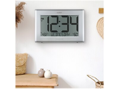 La Crosse Technology Jumbo Wall Clock (513-63867-INT)