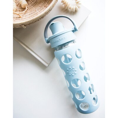 Lifefactory Glass Water Bottle, 22 oz., Denim (LIFLG4321MDE4)