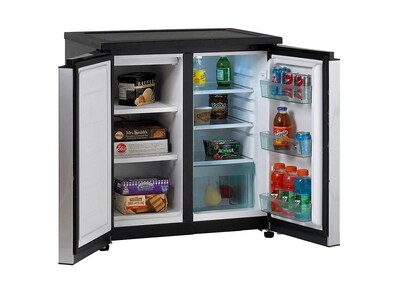 Avanti 5.5 Cu. Ft. Refrigerator w/Freezer, Black/Stainless Steel (RMS551SS)