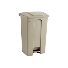 Safco Indoor Step Trash Can, Tan Plastic, 23 Gal. (9923TN)