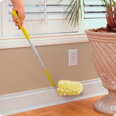 Swiffer 360 Durable Heavy Duty Fiber Dusters with Extendable Handle Kit, White/Yellow (44750)