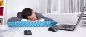 Should your workplace have an office nap time?