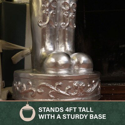 Fraser Hill Farm 4' Nutcracker Soldier, Silver (FFRS048-1SOL-SIL)