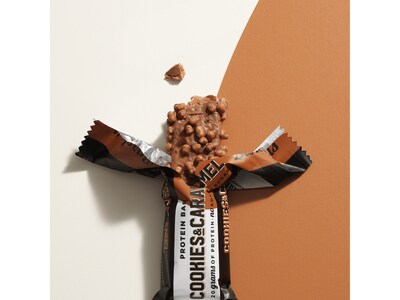 Barebells Cookies and Caramel Protein Bar, 1.94 oz., 12 Bars/Box (B1076-USA)