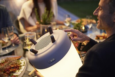 Kooduu Lite Up Play 15.75" LED Speaker Lamp with USB Port, Ocean (1201-07)