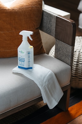 Simpleaf Clean Carpet Spot and Stain Remover Fresh Concentrate, Meadow Breeze, 30 Gallon (SSRPL0130GFBCon)