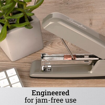 Swingline 747 Classic Desktop Stapler, 25-Sheet Capacity, Staples Included, Steel Gray (74759)