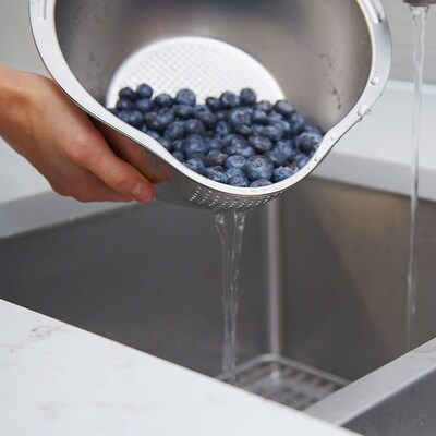 Joyce Chen Rice Washer 9.5 in. Colander & Strainer (J31-0095)