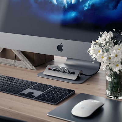Type-C Aluminum USB 3.0 Hub & Card Reader Space Gray