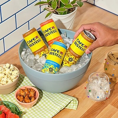 Café Bustelo Ready to Drink Café con Vainilla Liquid Coffee, Espresso Roast, 11 oz., 12 Cans/Carton (62917)