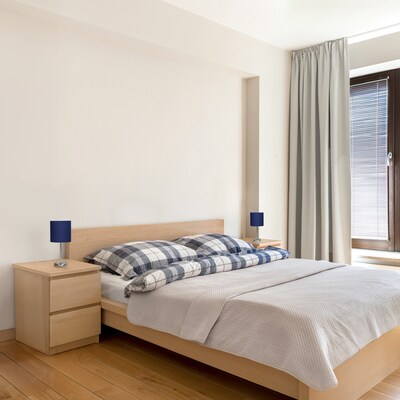 Creekwood Home Oslo Duo 19.5" LED Table Lamp with USB Port, Brushed Steel/Navy Blue Shade, 2/Set (CWT-2012-NV-2PK)