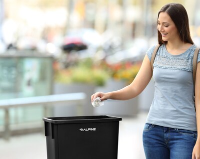 Alpine Industries Plastic Trash Can and Dolly, 23 Gallon, Black (ALP477-BLK-PKD)