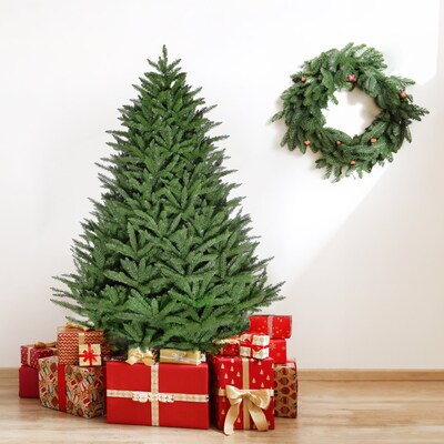 Fraser Hill Farm 7.5' Centerville Pine Artificial Christmas Tree (FFCV075-0GR)