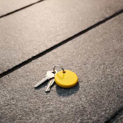 Chipolo POP Bluetooth Tracker, Yellow (RWS.0000002)