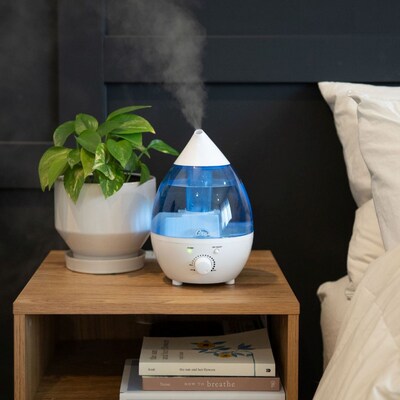 Crane Mini-Drop Ultrasonic Cool Mist Humidifier 0.35-Gallon, 200 sq. ft., Blue (EE-5300)