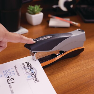 Swingline Optima 40 Reduced Effort Desk Stapler, 40-Sheet Capacity, Silver/Black (87845)