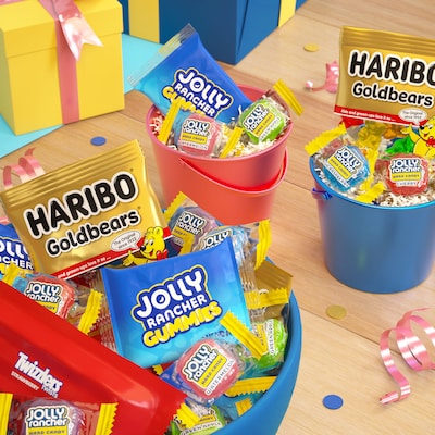 Hershey's Haribo, Jolly Rancher & Twizzlers Assorted Fruit Flavored Candy Party Pack, 31.4 oz. (34000462872)