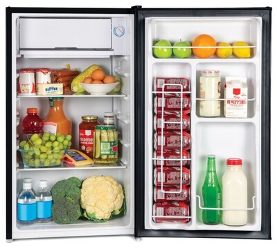 Igloo IRF32BK 3.2 Cu. Ft. Refrigerator w/ Freezer, Black