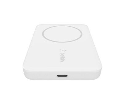 Belkin BOOST CHARGE Magnetic Wireless Power Bank for iPhone 12/13/14, 2500mAh, White (BPD002BTWH)