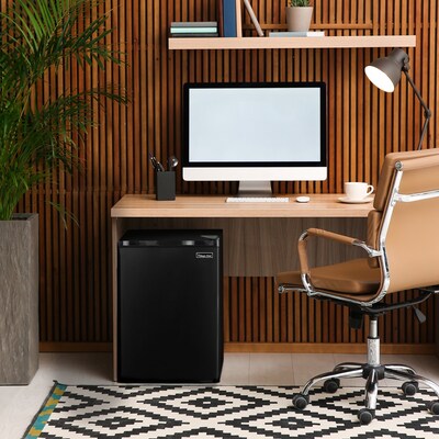 Magic Chef Adjustable Temperature Control Refrigerators, 2.6 Cu. Ft., Black (HMAR265BE)