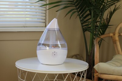 Crane Droplet Ultrasonic Cool Mist Humidifier, 0.5 Gal., Clear/White (EE-5302CW)