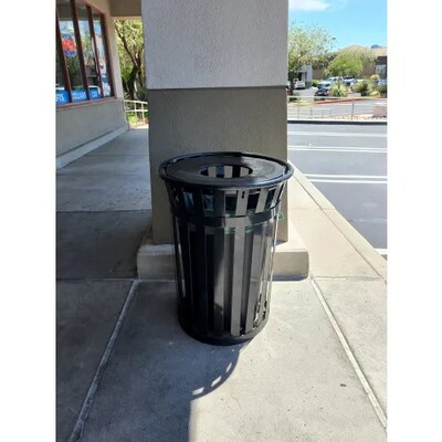 Global Industrial Outdoor Slatted Steel Trash Can w/ Flat Lid, 36 Gallon, Black (237726BK)