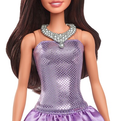 Barbie Fashionista Doll (HYT92)