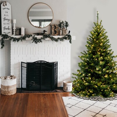 National Tree Company Kincaid Spruce Artificial Christmas Trees (KCDR-60LO)