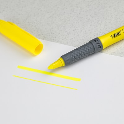 BIC Brite Liner Highlighters with Grip, Chisel Tip, Yellow, 5/Pack (GBLP51-YEL)