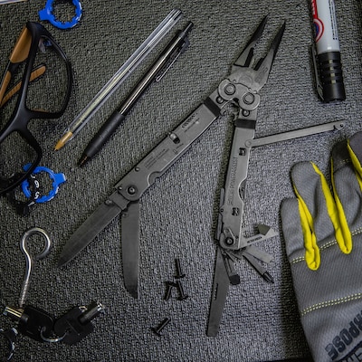 SOG PowerAssist 16-in-1 Multi-Tool with Nylon Pouch (SOG-B66N-CP)