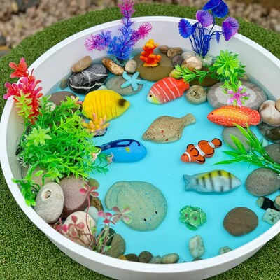 Yellow Door Sensory Play Stones Fish, Assorted Colors, 8/Pack (YUS1236)