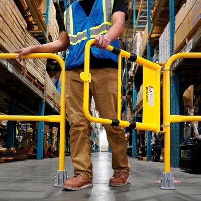 Global Industrial Universal Spring-Loaded Safety Swing Gate, 24” - 40”W Opening, Yellow (708360YL)