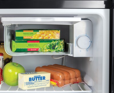 Igloo IRF16PL6A 1.6 Cu. Ft. Classic Compact Single Door Refrigerator Freezer, Platinum