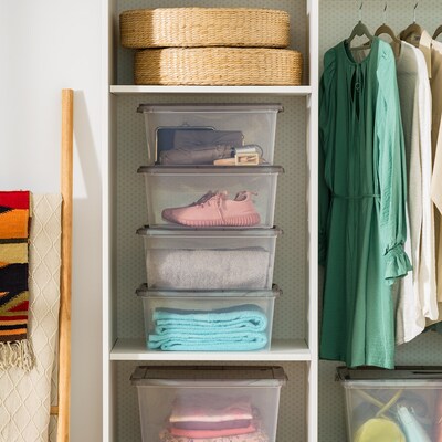 Iris 17 Quart Snap Top Plastic Snap Closure Storage Bin, Clear, 8/Pack (585103)