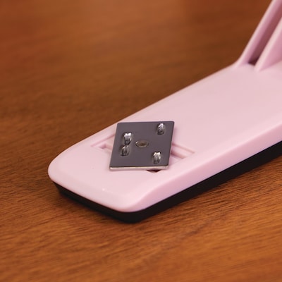 Swingline 545 Series Desktop Stapler, 20-Sheet Capacity, Blush Pink (S7054513)