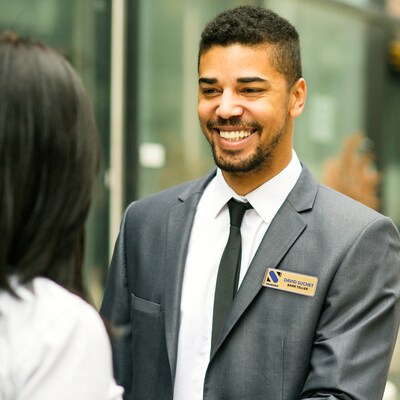 Avery The Mighty Badge Inkjet Reusable  Magnetic Name Badge System, 1" x 3", Gold, 80 Inserts, 10/Pack (71203)