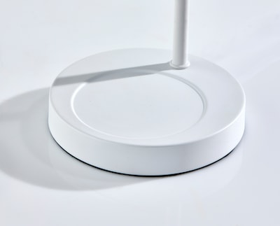 Simplee Adesso Perry Candlewarmer 14.5" Halogen Table Lamp, White/Blue Floral (SL1194-02)