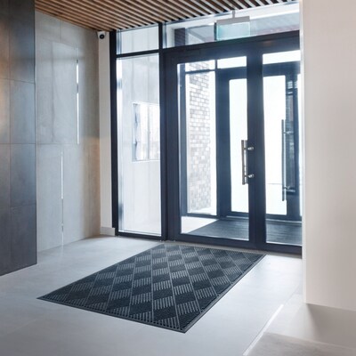 Coastwide Professional™ Commercial Wiper/Scraper Floor Mat, 4' x 6', Charcoal (CW23071)