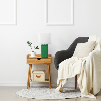 Elegant Designs Modern Leather 21" LED Table Lamp with White Fabric Shade, Green (LT1025-GRN)