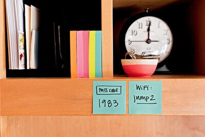 Post-it Super Sticky Notes, 1 7/8" x 1 7/8", Supernova Neons, 90 Sheets/Pad, 8 Pads/Pack (622-8SSMIA)