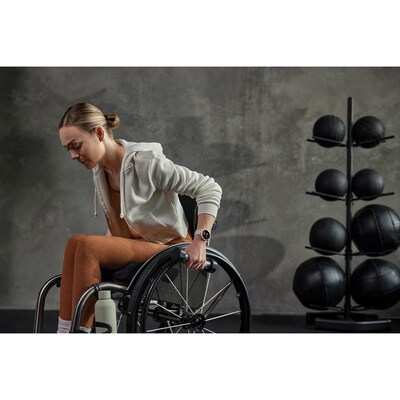 Garmin vívoactive 5 Smartwatch, GPS, 42.2mm, Ivory Silicone Band (010-02862-11)