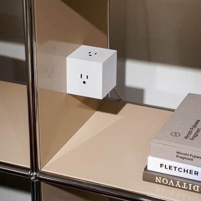 AVOLT Square 1 5.9' 3-Outlet Power Extender with USB-C, Opal White (SQ1-NABC30-18WH)