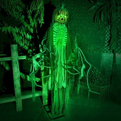 Haunted Hill Farm Lifesize Animatronic Pumpkin Man (HHPUMP-8FLSA)