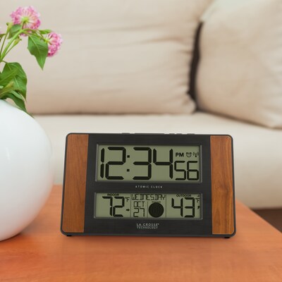 La Crosse Technology Atomic Wall/Table Clock, 6.61" x 11.1" x 1.14" (513-1417CH-INT)