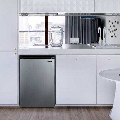 Magic Chef Adjustable Temperature Control Refrigerators, Stainless Steel (HMAR45HCSE)