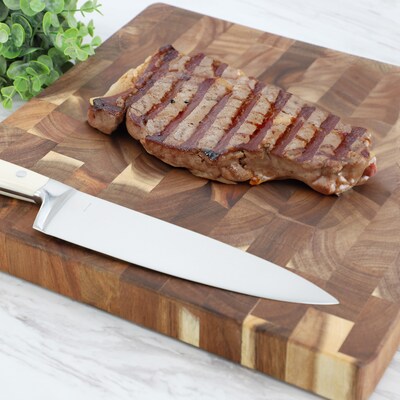 MegaChef 13.75" x 13.75" Acacia Wood Cutting Board (935123378M)