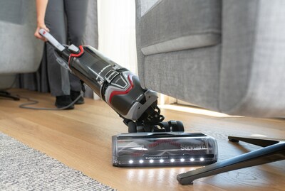 Sanitaire RESPONSE Upright Vacuum, Bagless, Black (SC5900A)