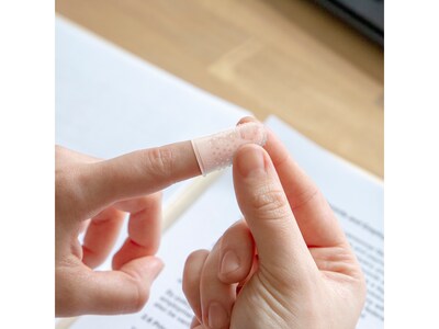 Lee Assorted Sizes Fingertips, Clear, 12/Pack (LEE41410)