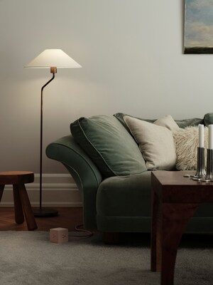 AVOLT Square 1 5.9' 3-Outlet Power Extender with USB-C, New Pink (SQ1-NABC30-18OP)